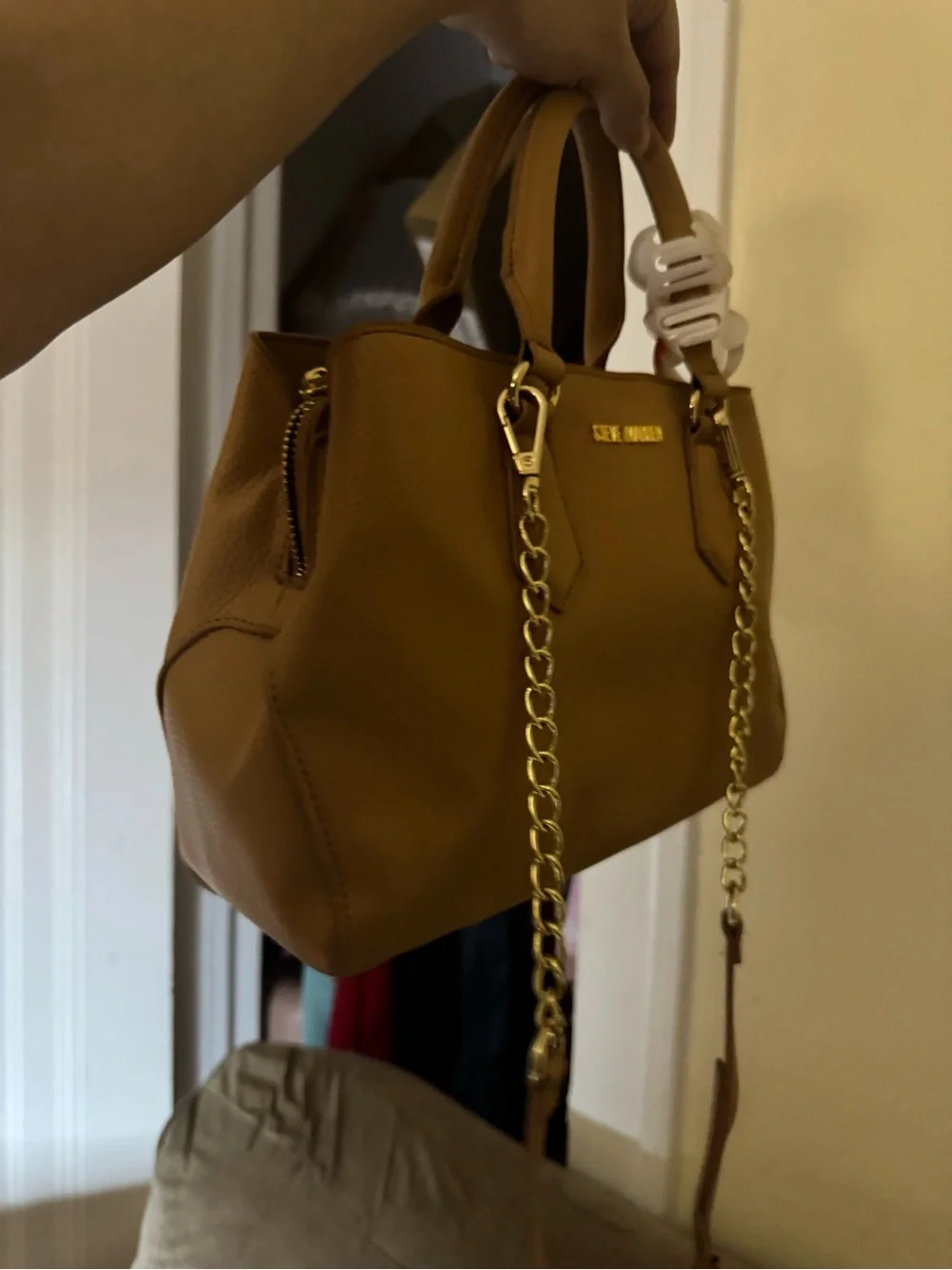 Steve Madden Caramel/Tan Pebbled Satchel with Gold Chain Detail